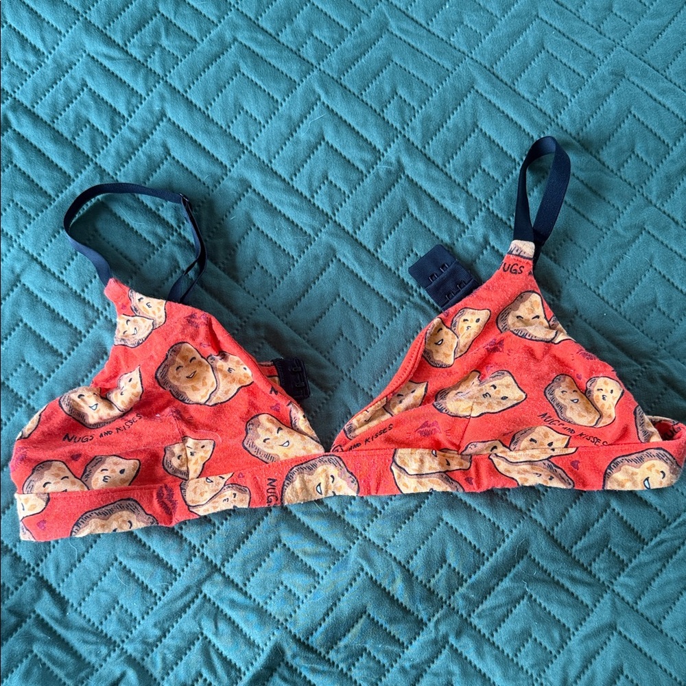 MeUndies Red and Navy Cat Print Bra